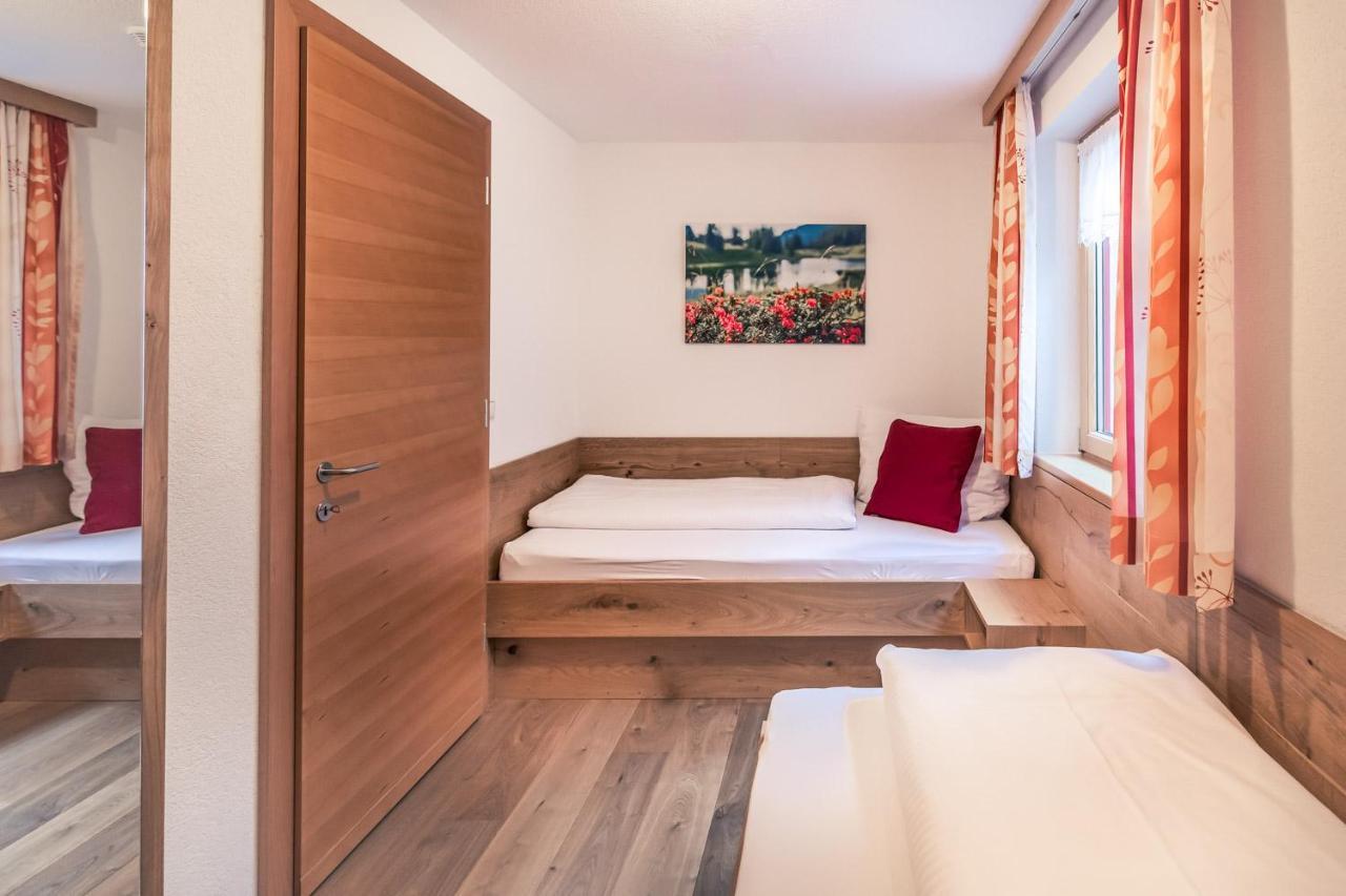 Haus Rothorn Apartment Schröcken Exterior foto